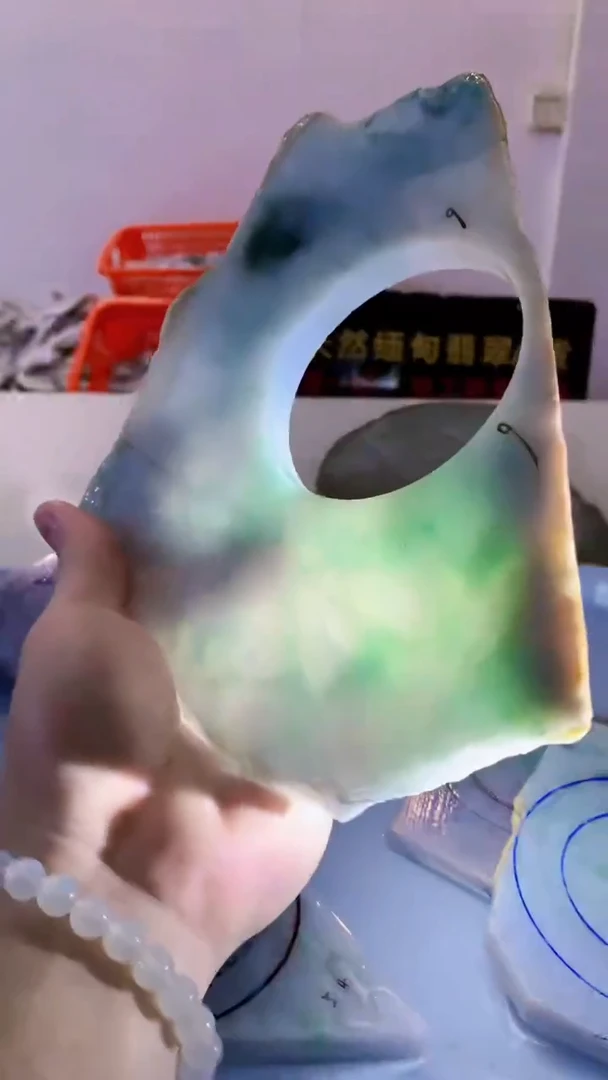 颈饰未镶嵌翡翠缅甸A货翡翠256
