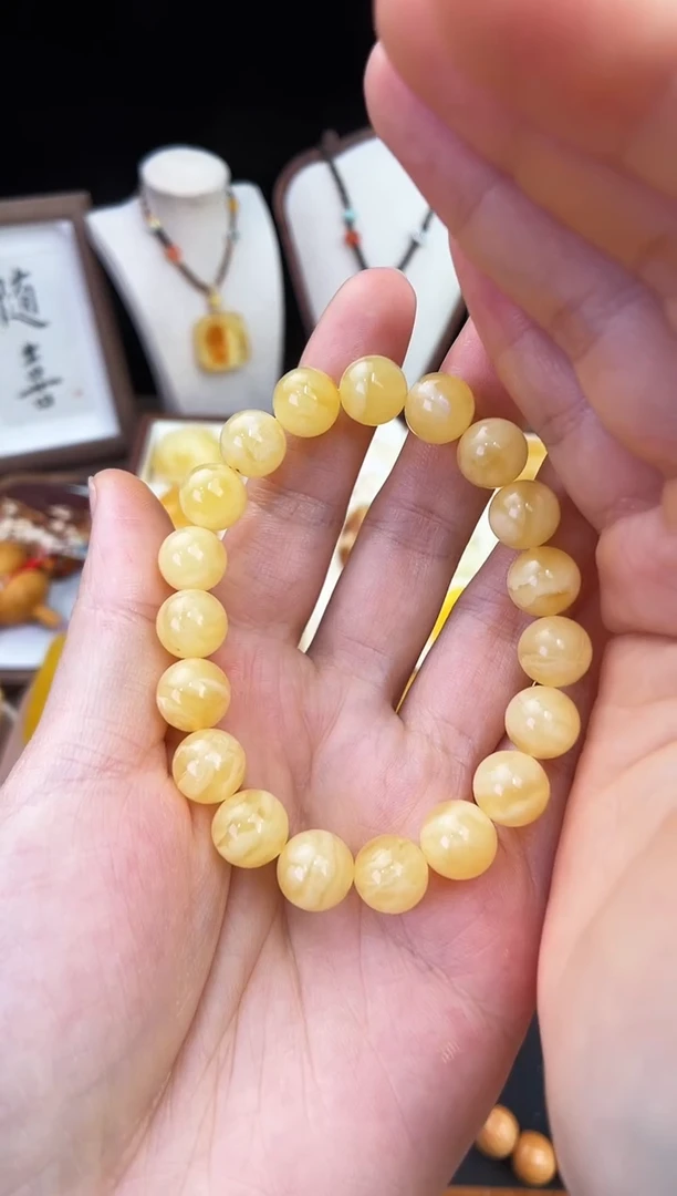 琥珀未镶嵌珠宝奇石浅**舒柒月