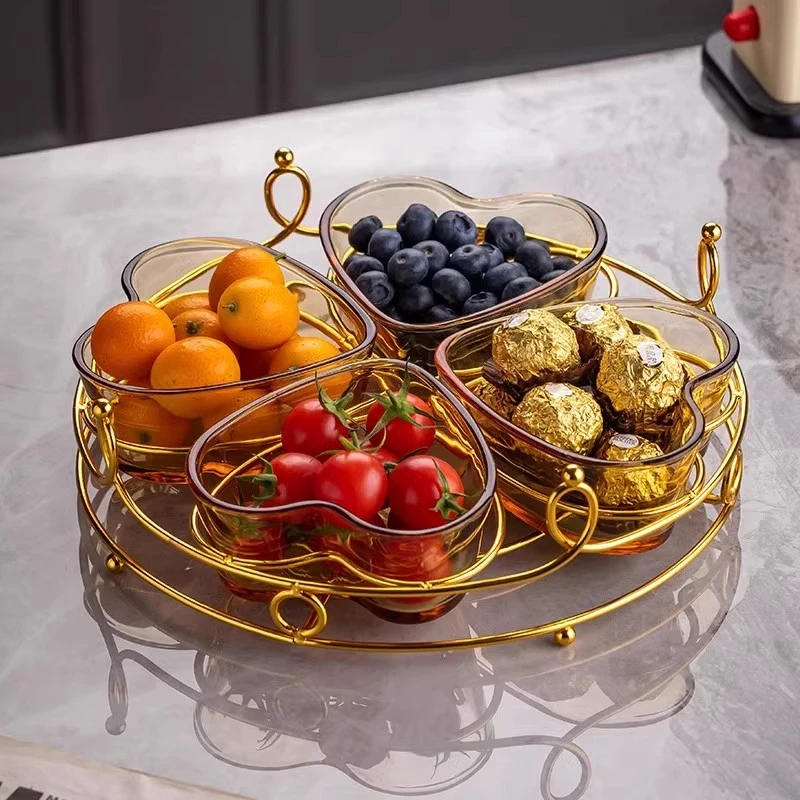 心形碗盘家用水果盘餐盘沙拉碗碟子小吃碟菜心形碗玻璃琥珀色麦片