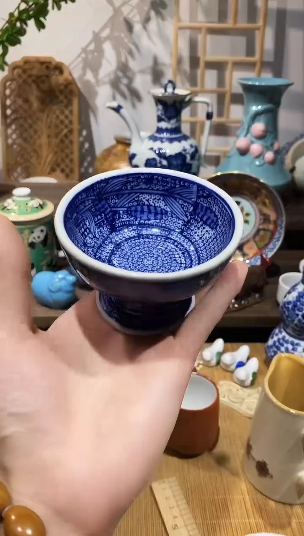 瓷片青花高足茶杯