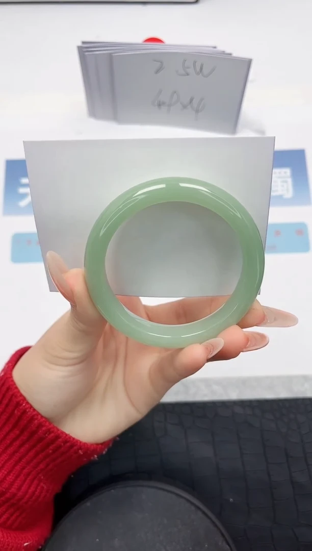 【闪购商品】石英质玉手镯未镶嵌G373-52.8