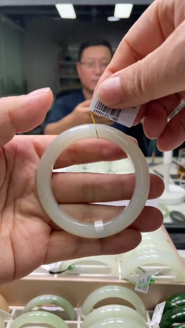 【闪购商品】和田玉手镯未镶嵌编码 3080圈口54-55