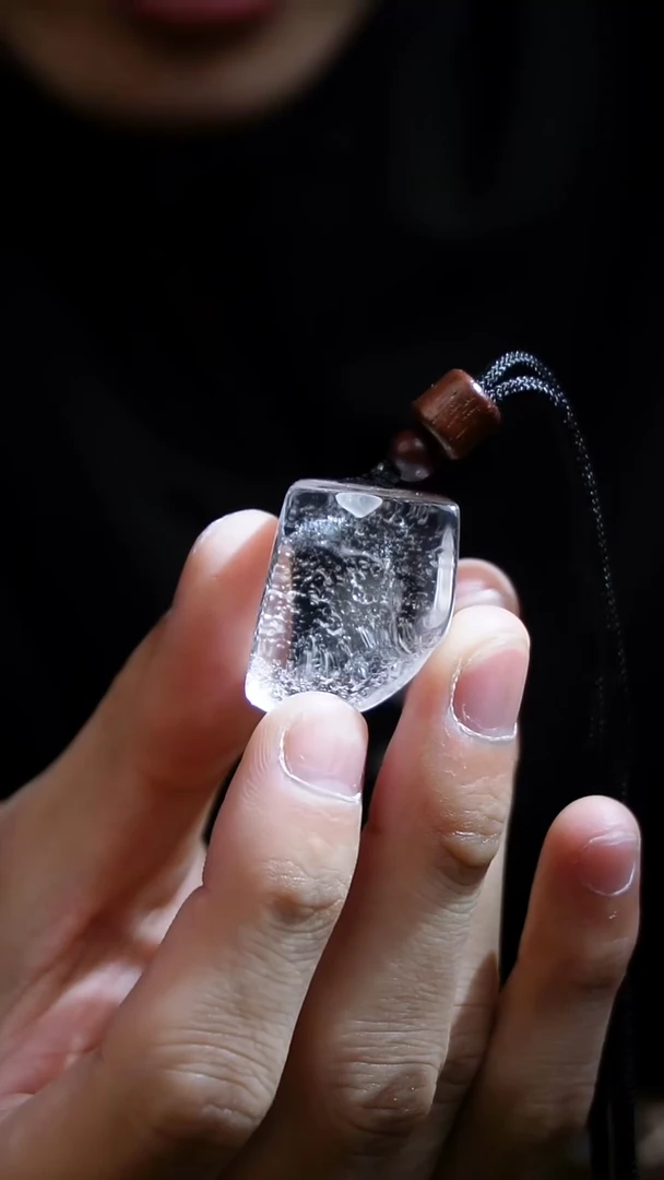 吊坠(赠链)未镶嵌水晶水晶