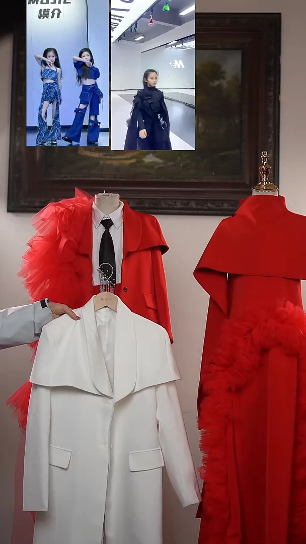 ❣****✨160码白色加纱艺桐轩儿童潮服