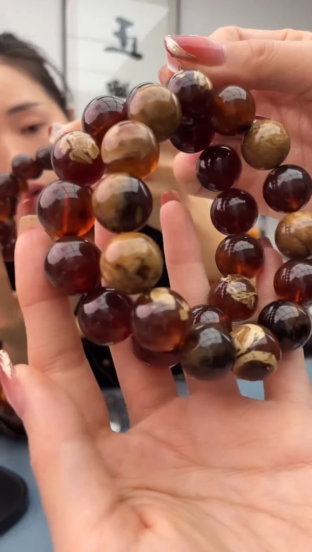 【闪购商品】琥珀珠宝奇石未镶嵌多样性发其一，假一罚十035.17