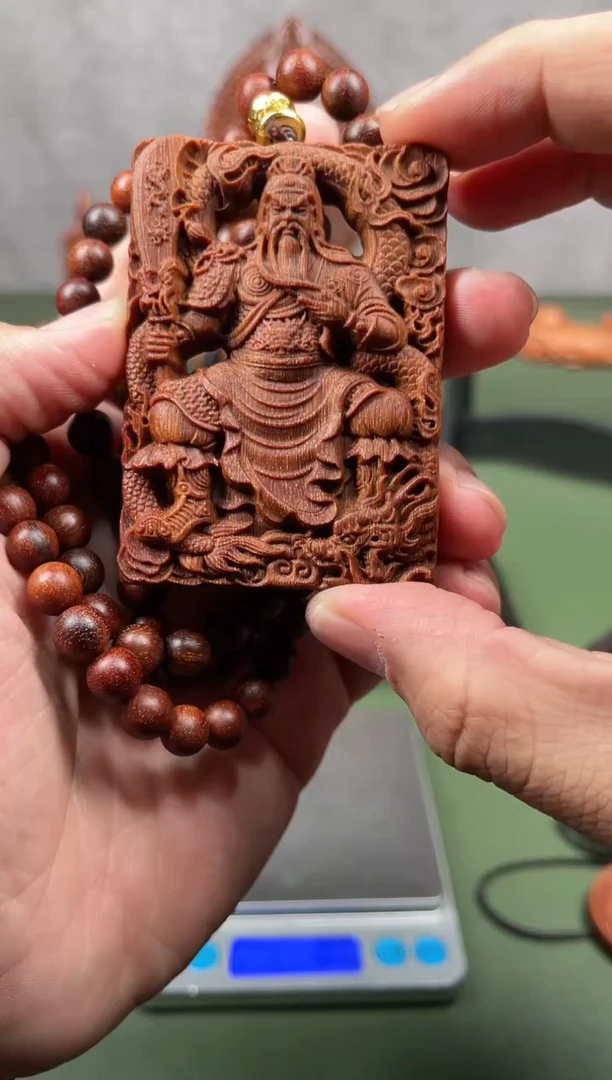 贡木新品无框立刀关公75牌赠送108颗