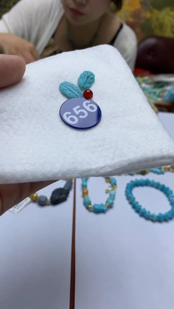玛瑙/玉髓雕刻件未镶嵌656
