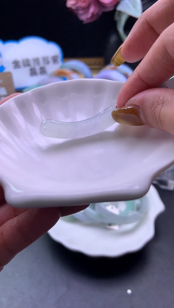 未镶嵌挂件翡翠平****意玉璜