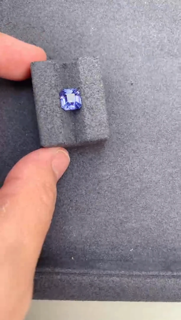 【闪购商品】彩色蓝宝石裸石未镶嵌2ct无烧紫蓝宝