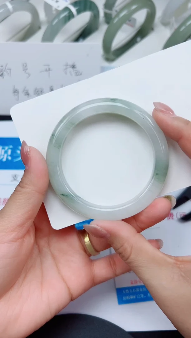 未镶嵌手镯石英质玉24-54/55