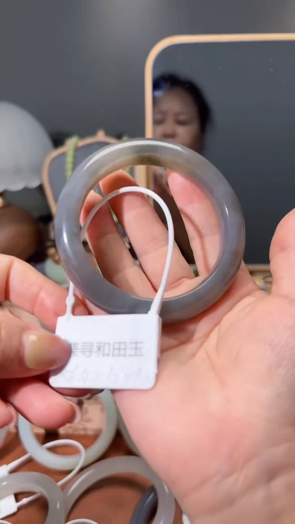 和田玉手镯未镶嵌1