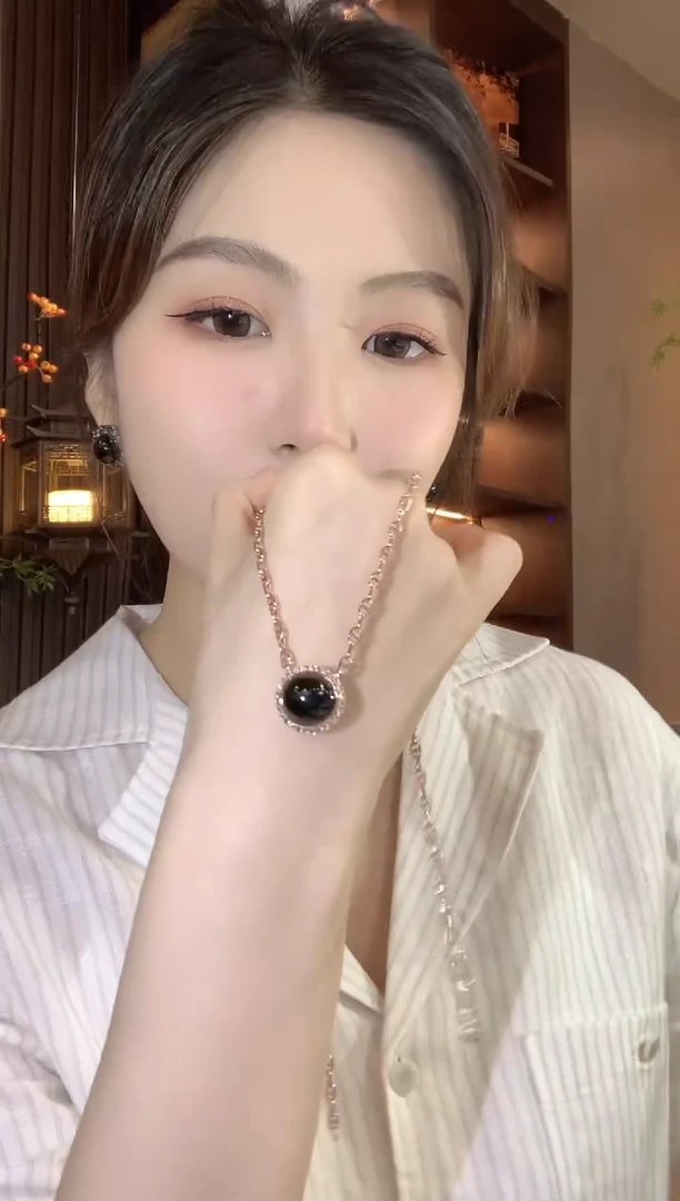 项链18K金镶嵌翡翠D52翡翠