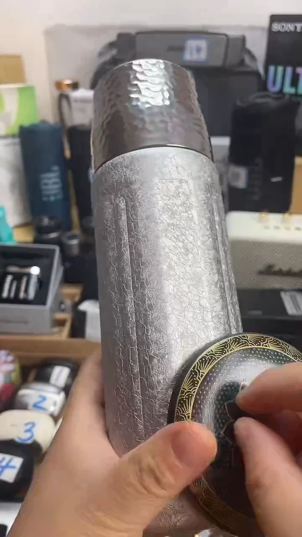 瓷片闪购商品 如图所示
