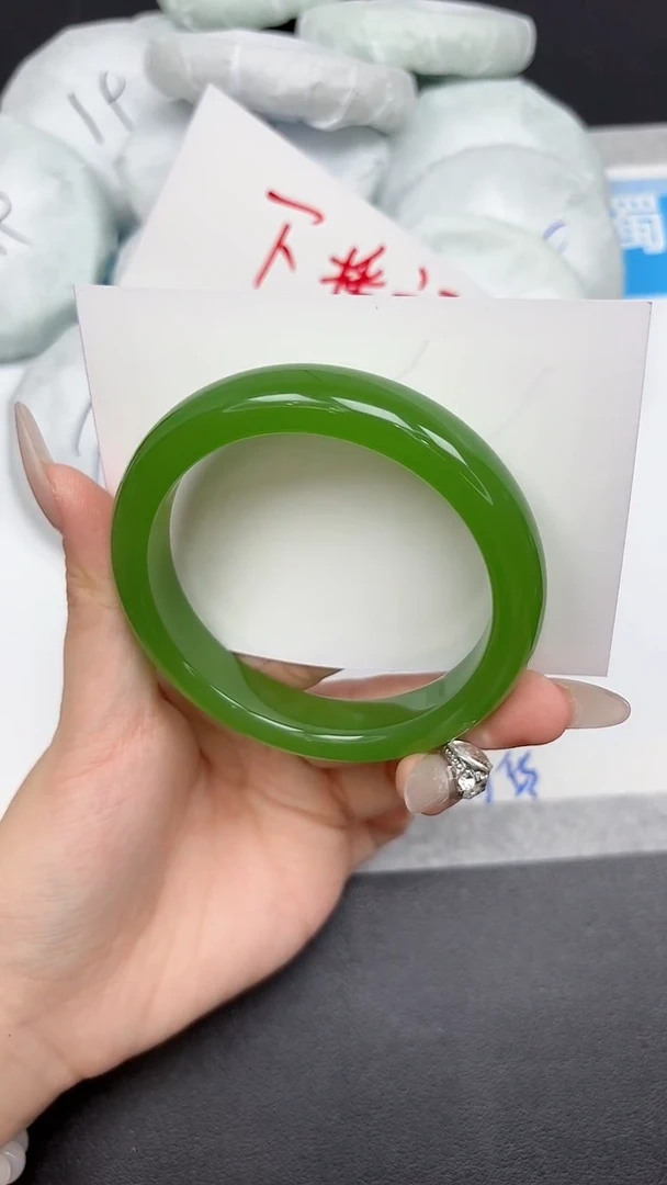 未镶嵌手镯石英质玉374-61.7