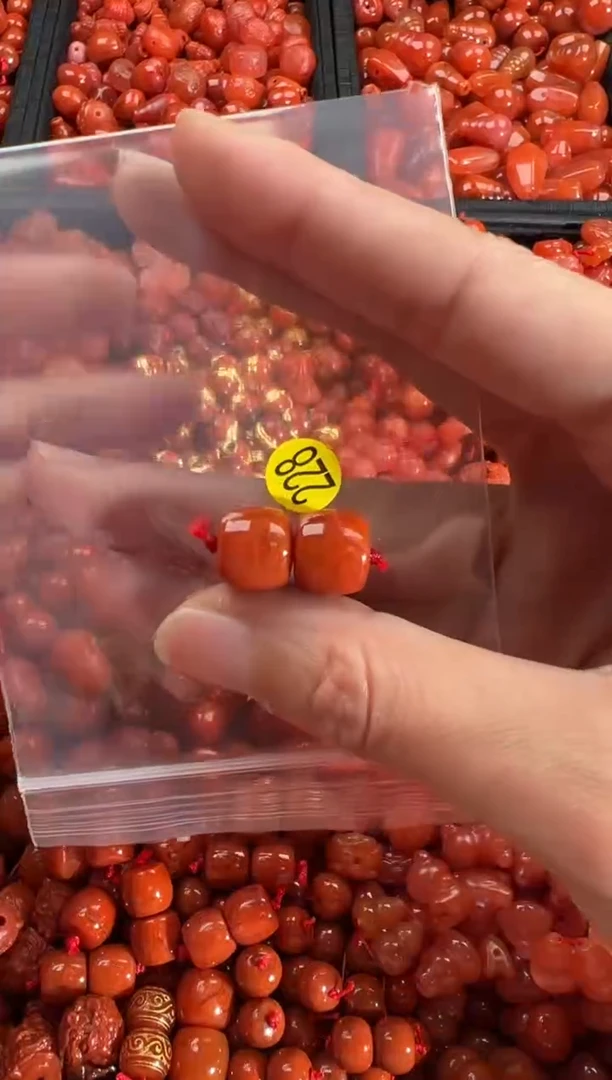 【闪购商品】南红玛瑙颈饰未镶嵌1