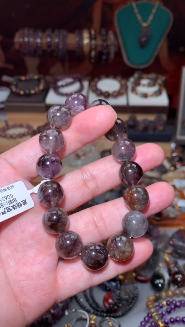水晶珠宝半成品未镶嵌黄金玉化老矿极光，多样性
