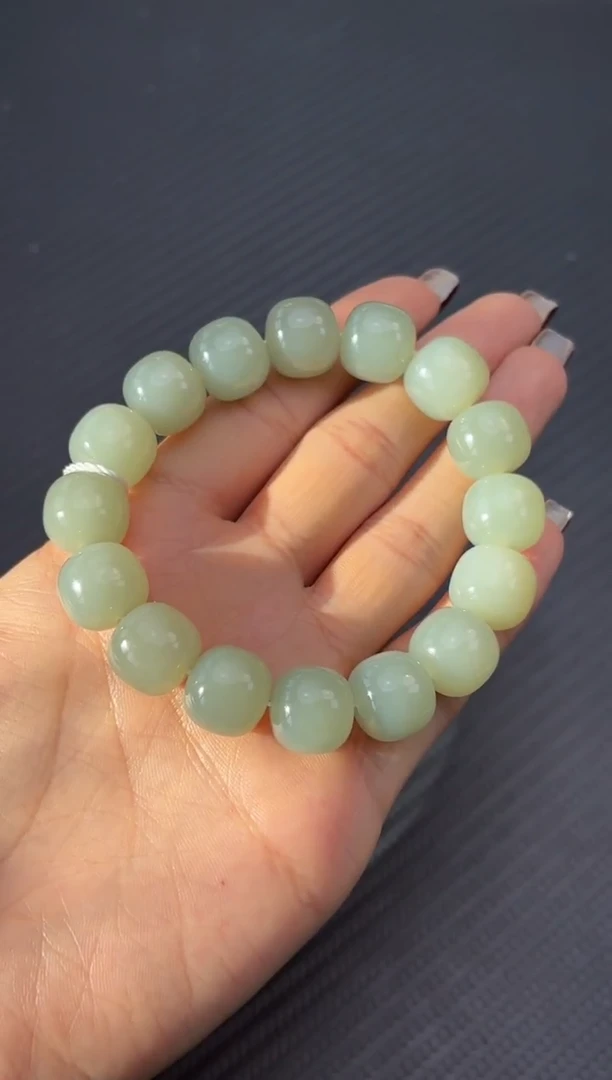 未镶嵌手串和田玉且末近矿微色差青白玉卡14老型手串