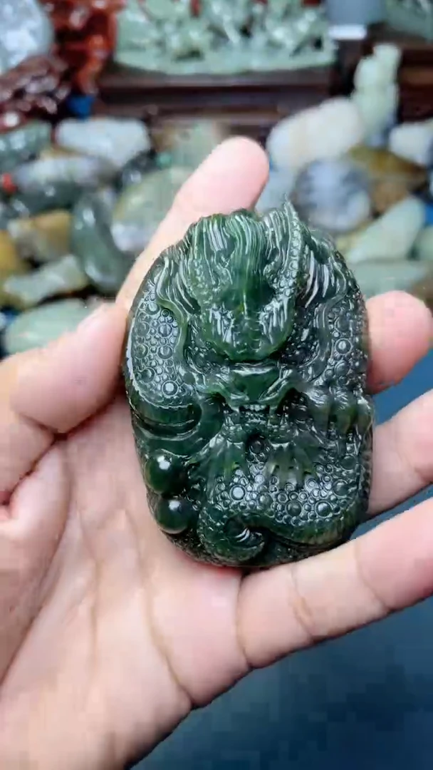 未镶嵌和田玉把件-