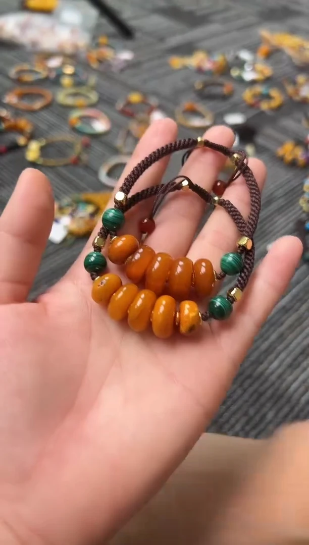 未镶嵌蜜蜡裸石蜜蜡手绳多样性发一条