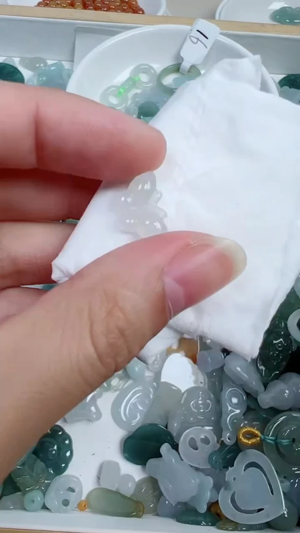 散珠翡翠70号链接，A货翡翠