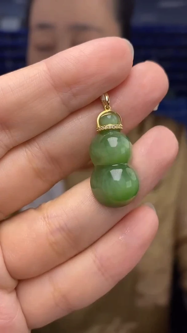 吊坠(不含链)18K金镶嵌和田玉DZ3521