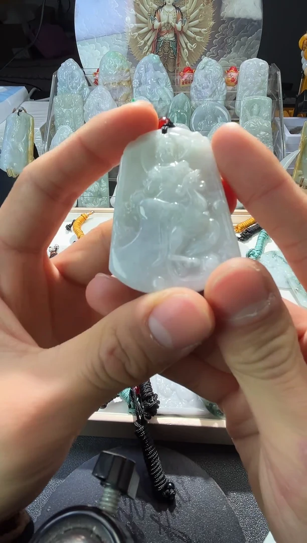 颈饰未镶嵌翡翠1
