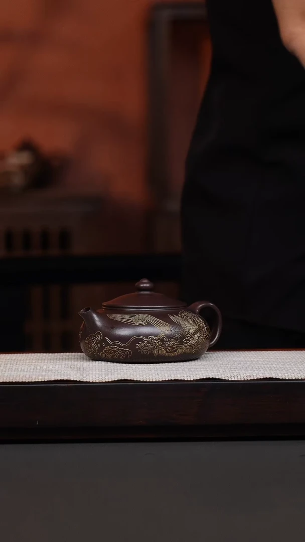 茶壶紫砂茄皮紫刻绘描金寒江