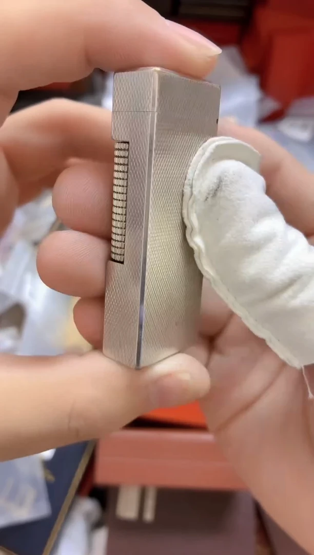 四代银麦穗打火机