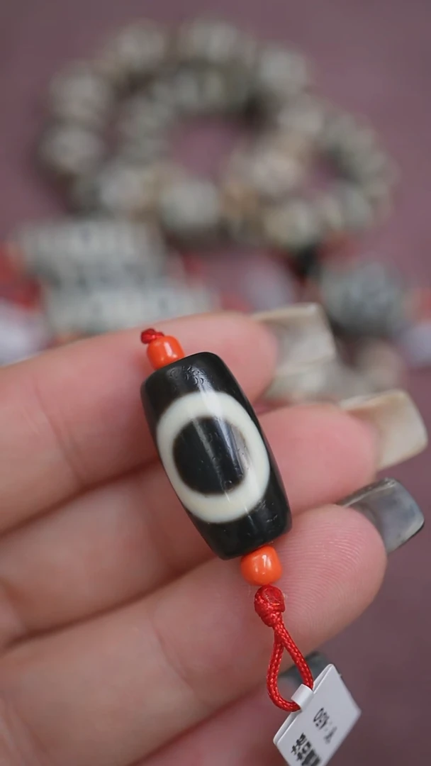 玛瑙/玉髓颈饰未镶嵌蚀花玛瑙珠定制编绳