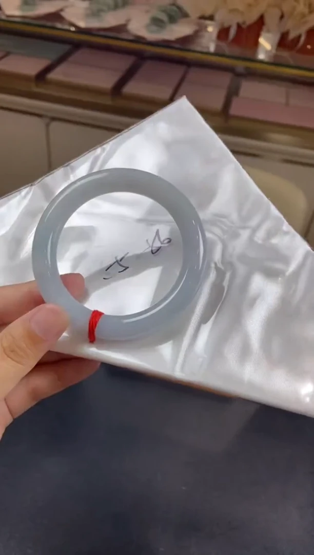 翡翠手镯未镶嵌天然翡翠A货441