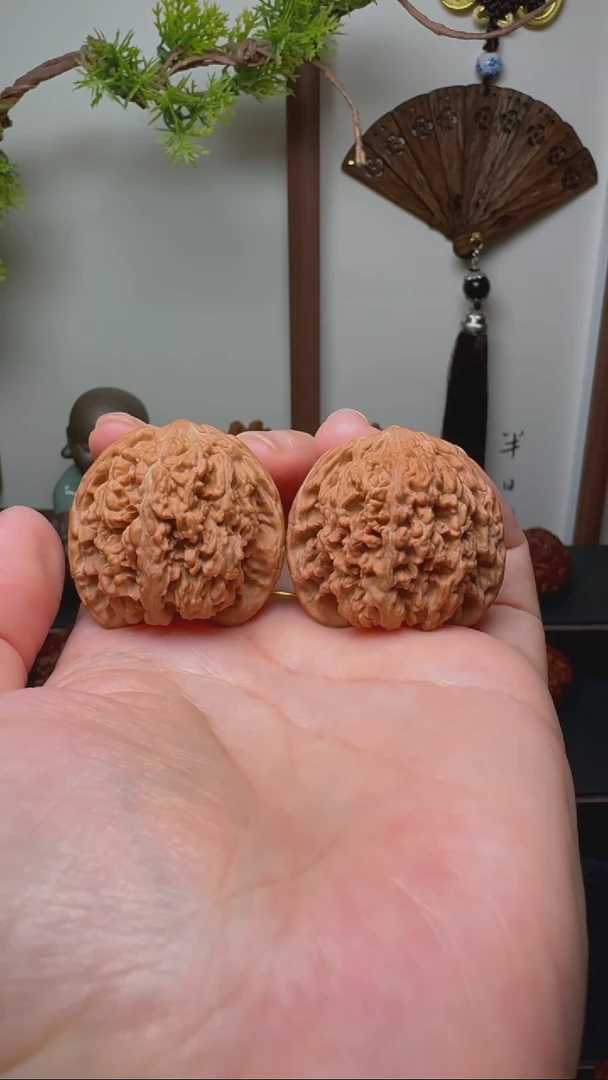 文玩核桃把件一代百花山满天星货头 边36