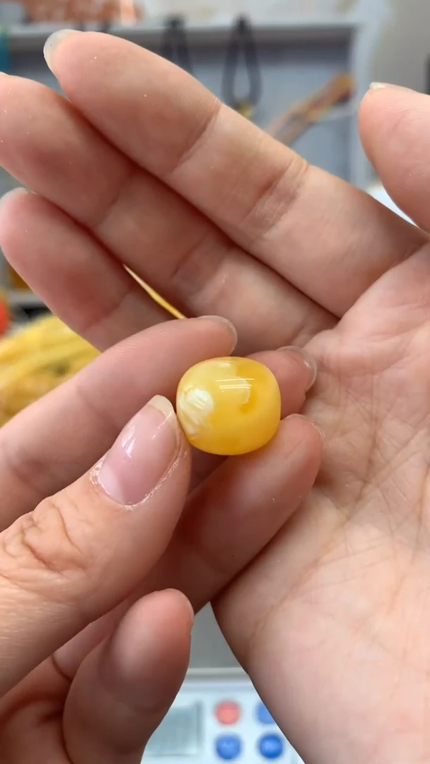 【闪购商品】琥珀珠宝奇石未镶嵌1305瑕疵