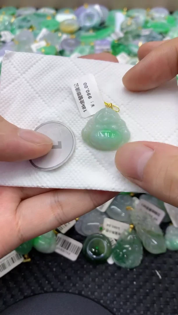颈饰未镶嵌翡翠天然缅甸翡翠A货