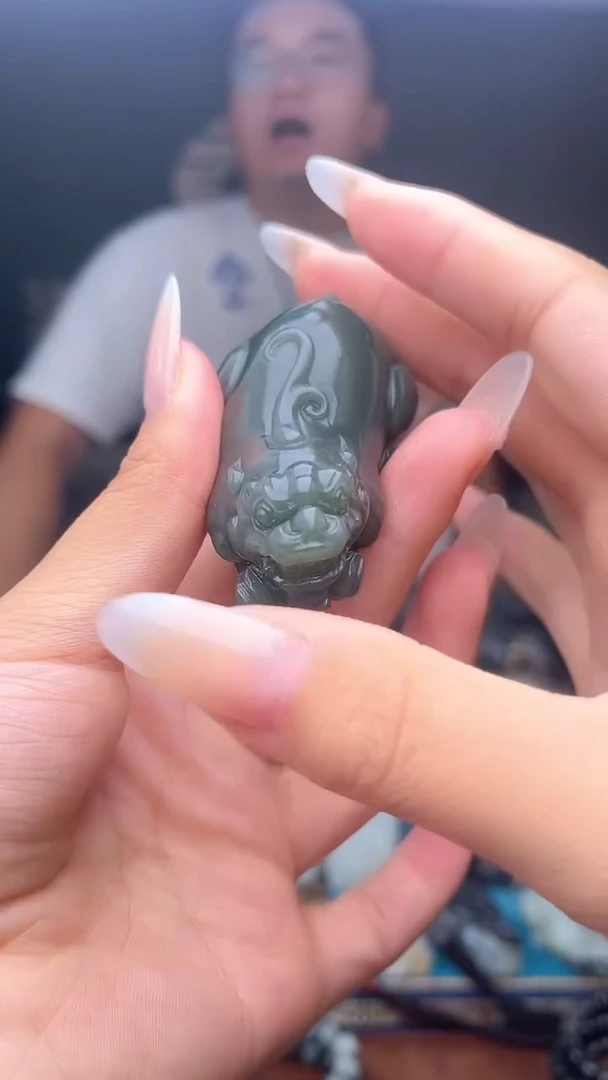 未镶嵌和田玉挂件1