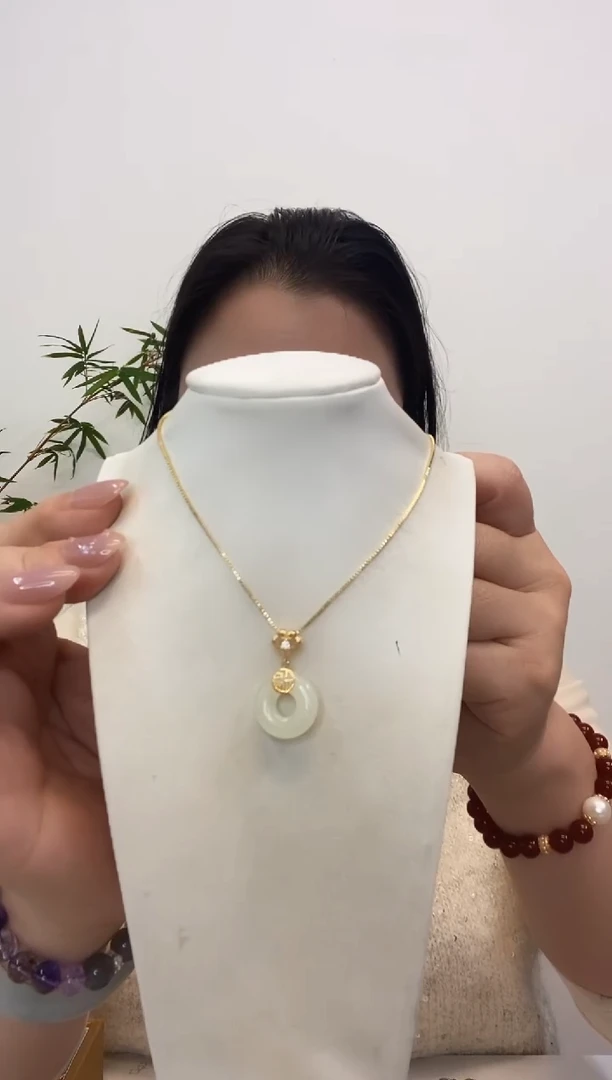 【闪购商品】和田玉颈饰银S925镶嵌公主扣赠合金链