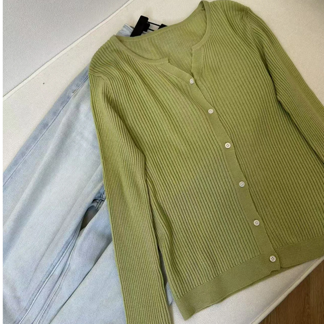 春季新款百搭温柔气质V领针织开衫H3365