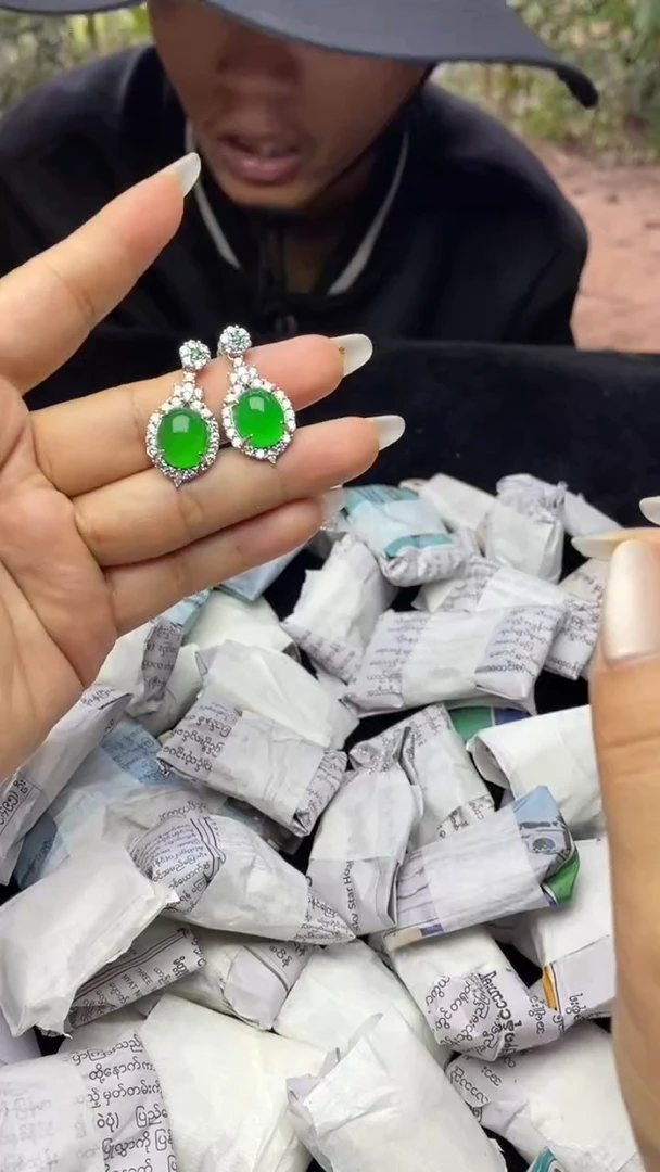 满色吊坠 所见即所得！！！