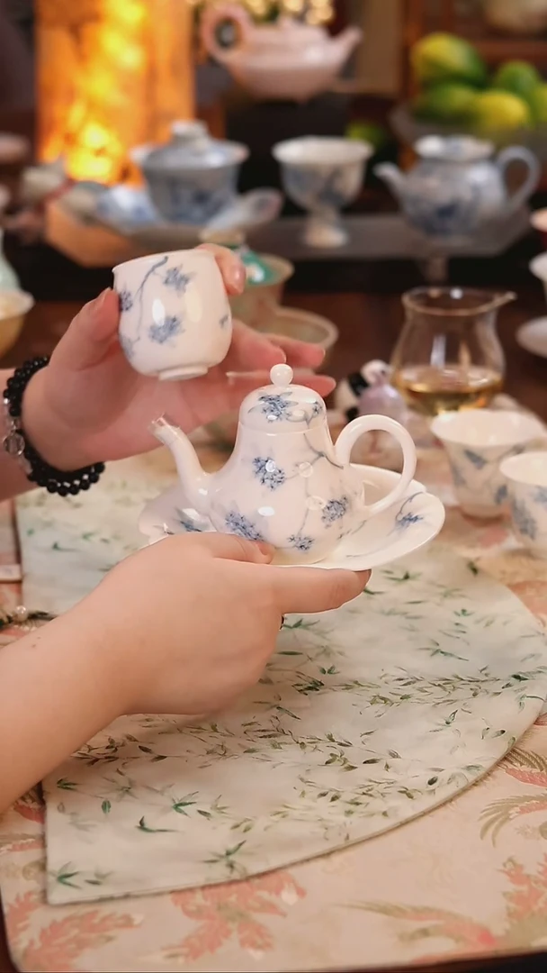 风叩桂影  哈哈哈哈哈