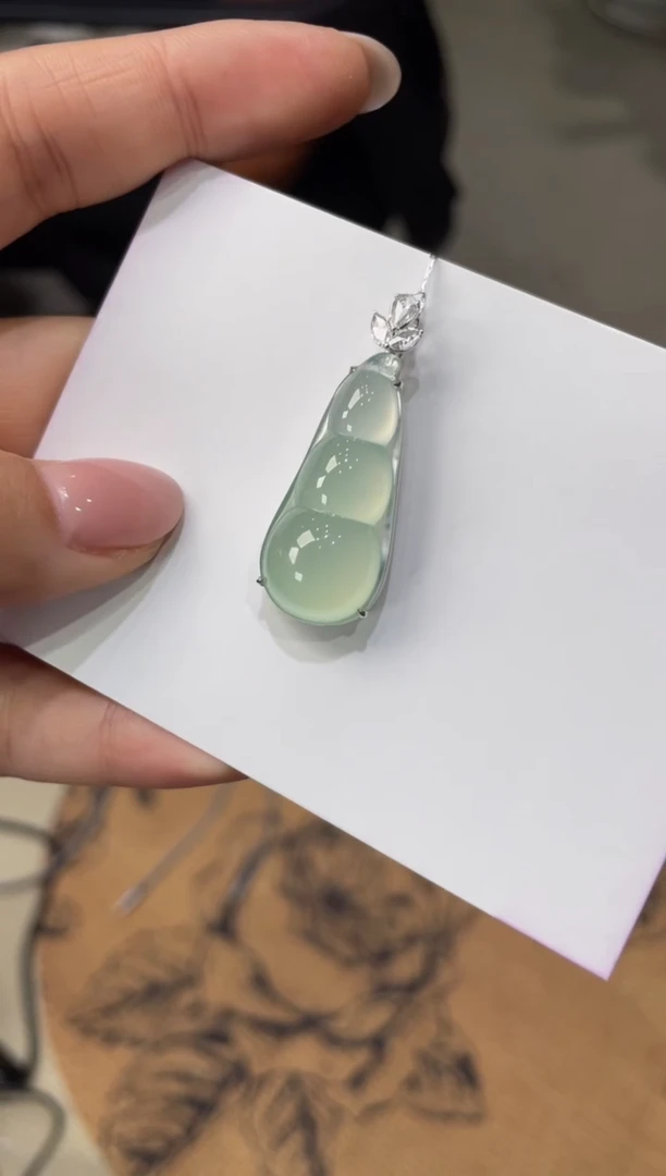 18K金镶嵌挂件翡翠ZHG01119-19