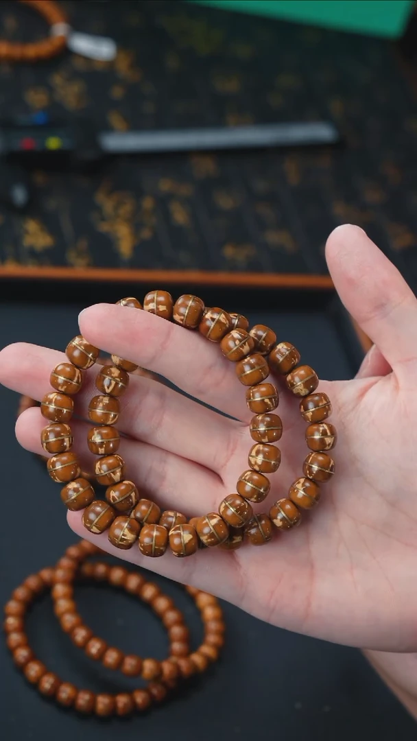 手串紫金鼠花皮一线天10*