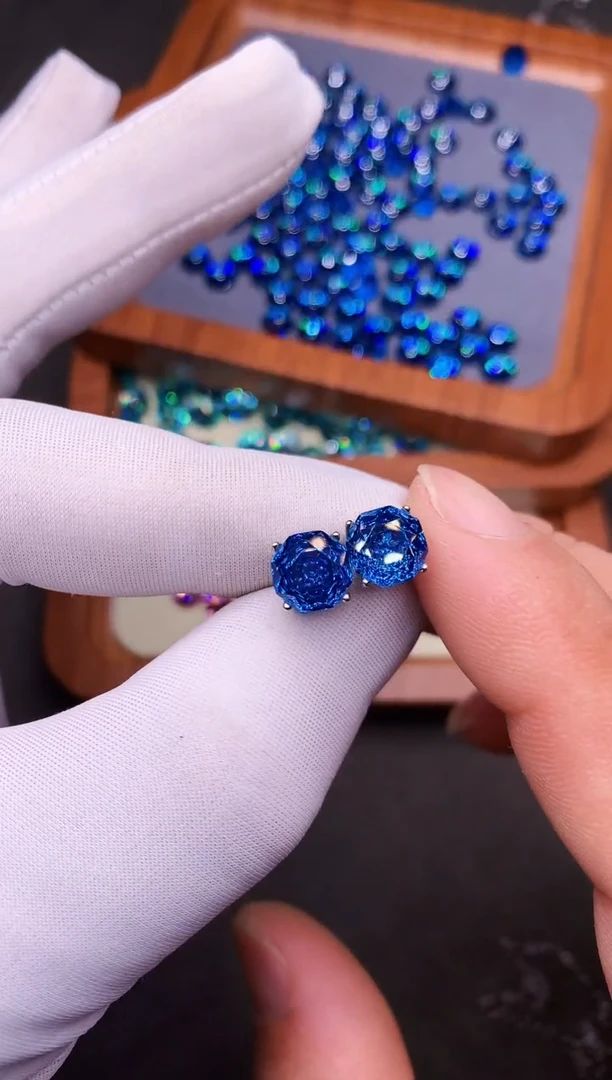 银S925镶嵌耳饰托帕石······