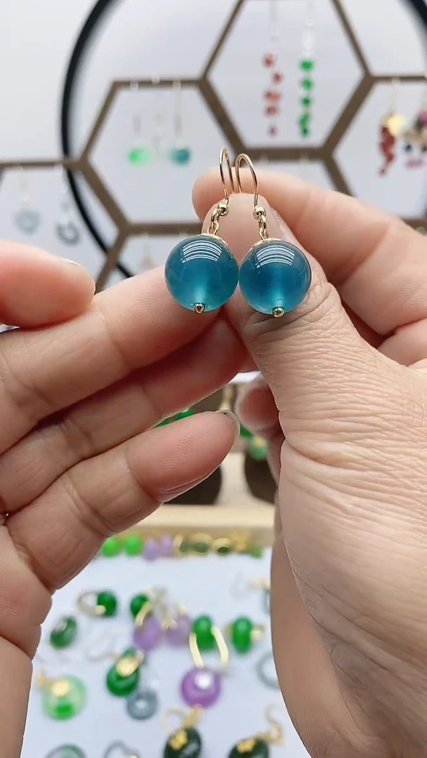 未镶嵌石英质玉（天山翠）耳饰103