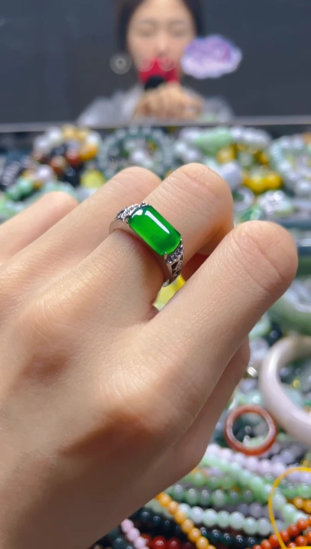 颈饰未镶嵌翡翠多样性择优发货