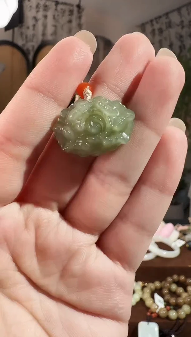 颈饰未镶嵌和田玉随型