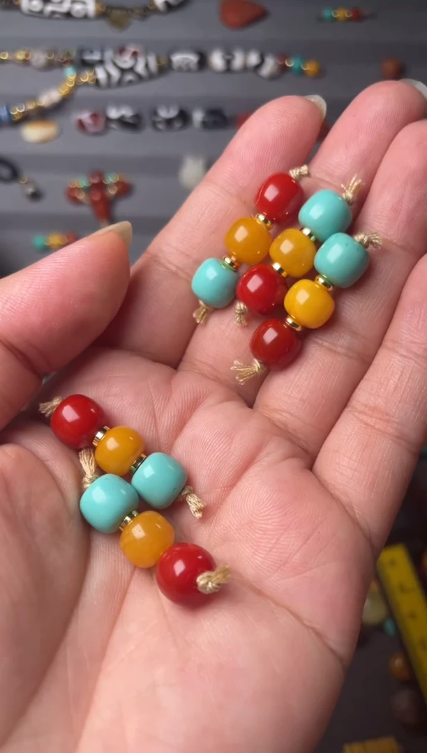 裸石蜜蜡未镶嵌8红绿灯