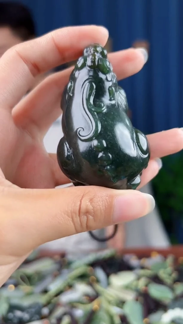 未镶嵌和田玉挂件拍一发一