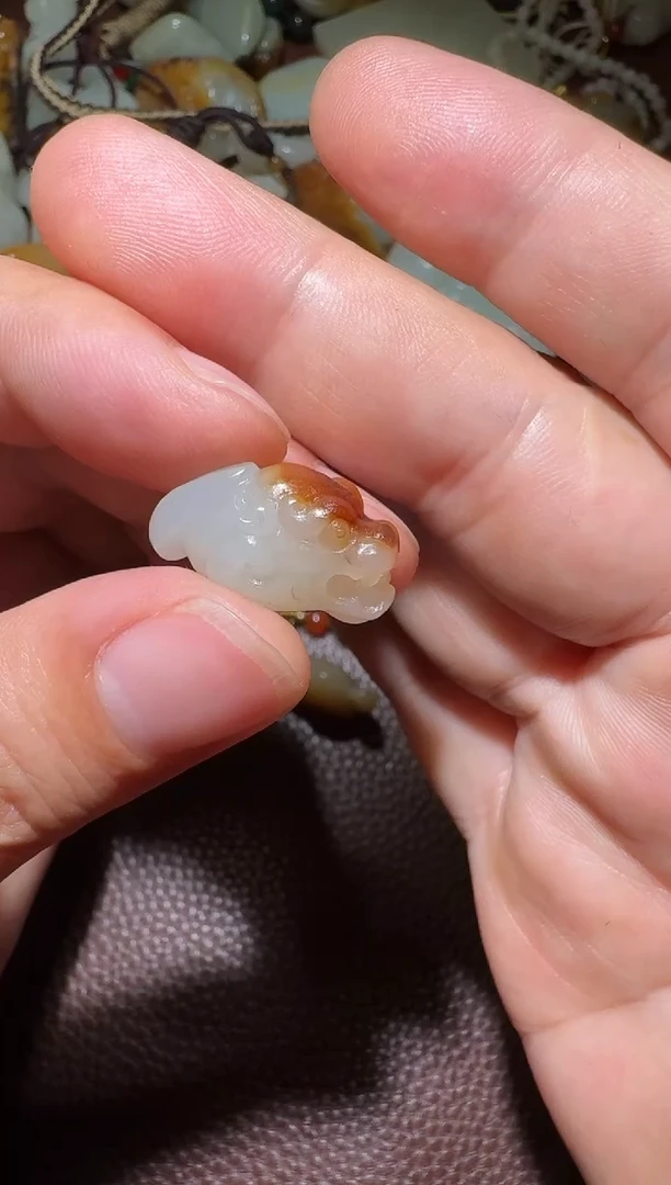 和田玉未镶嵌挂件和田玉