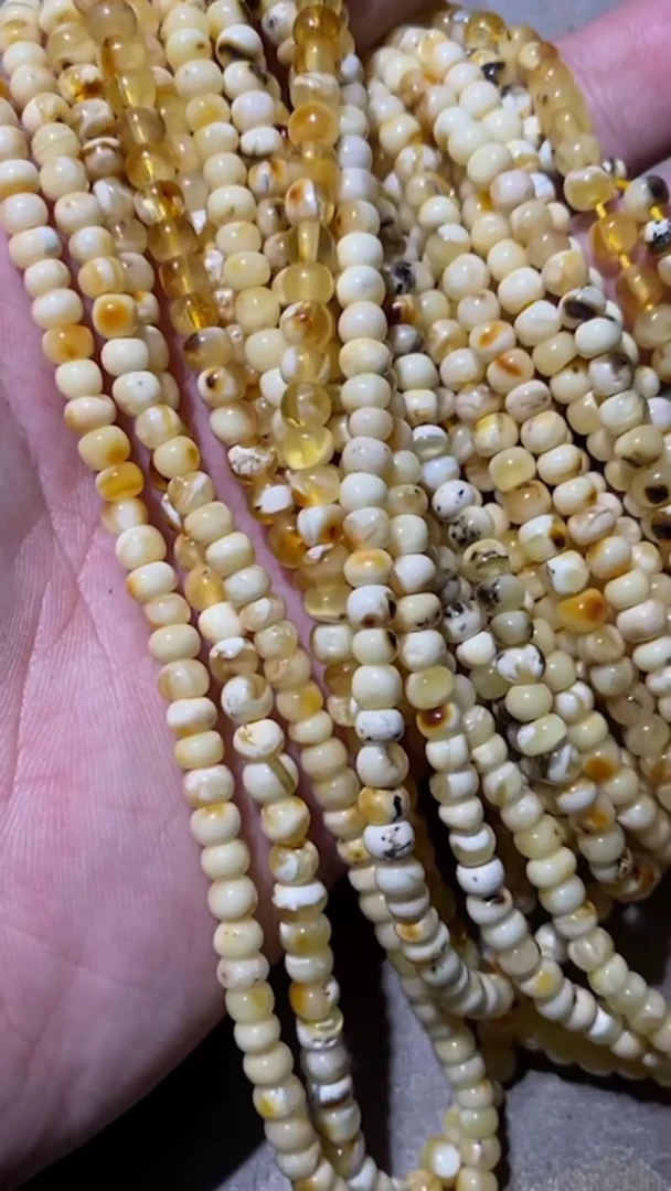 【闪购商品】蜜蜡裸石未镶嵌89240420-11多样性发货，发其一