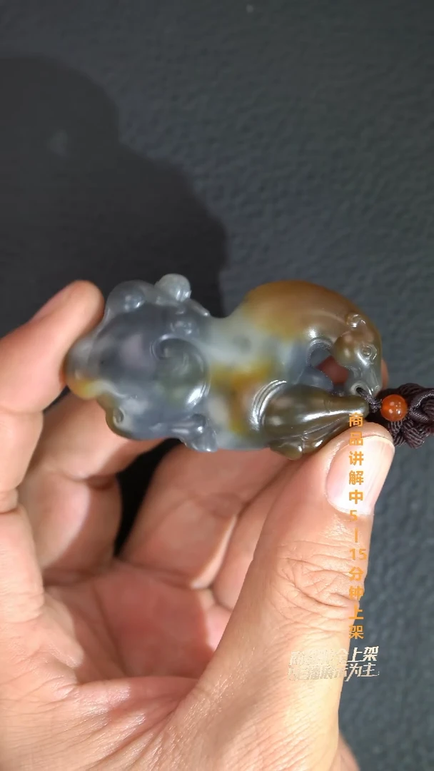 吊坠(不含链)未镶嵌和田玉国**话一个