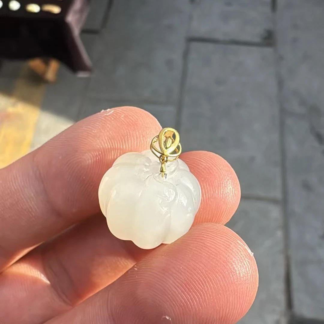 和田玉18k金镶嵌南瓜吊坠 6.2小王子